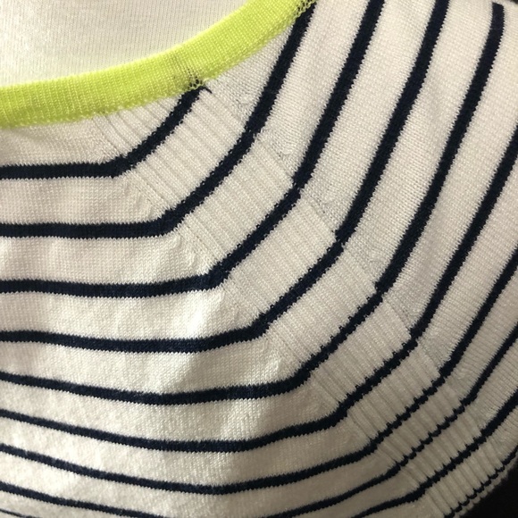 Women’s light knit short sleeve sweater NWT Sz Med - Picture 3 of 7